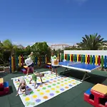 ホテル Paradise Park Fun Lifestyle