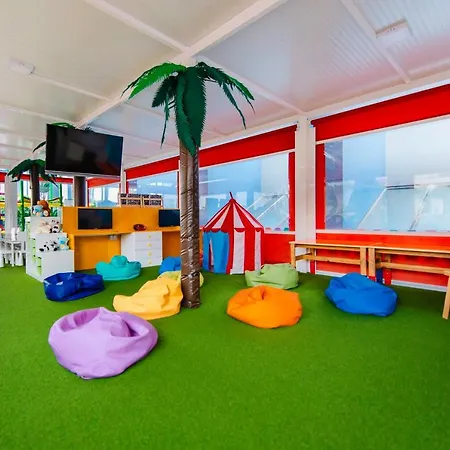 Paradise Park Fun Lifestyle Hotell